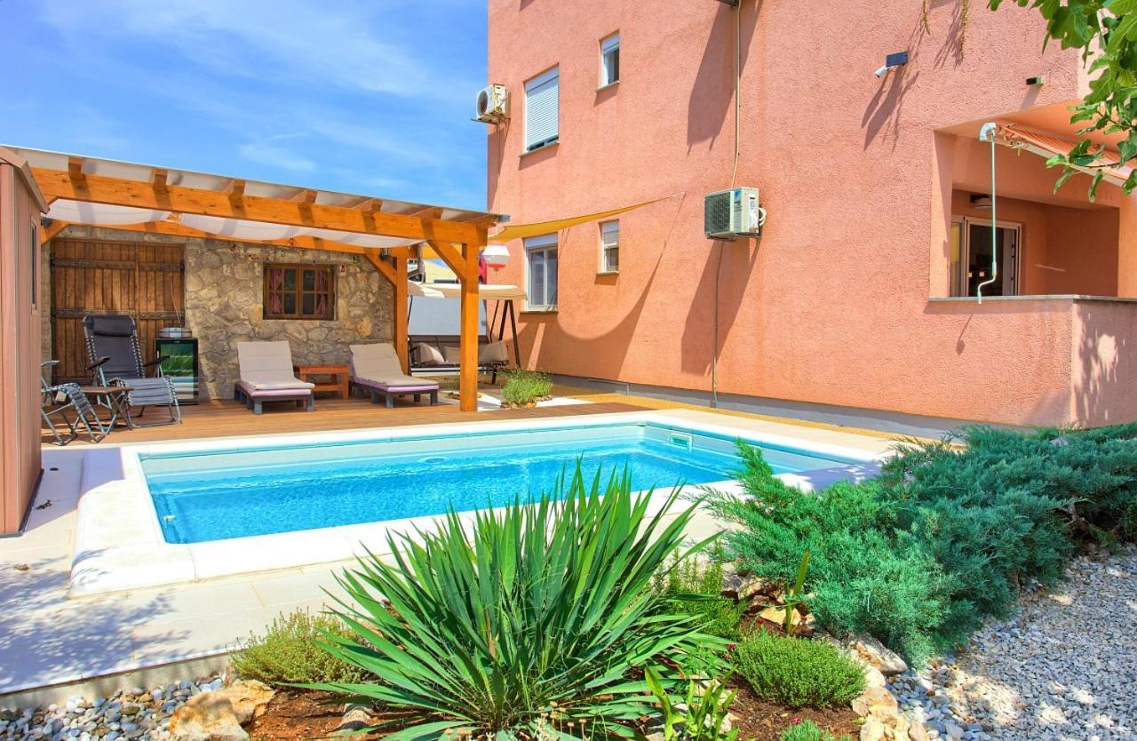 Apartman Bor Krk Krk Town Zewnętrze zdjęcie